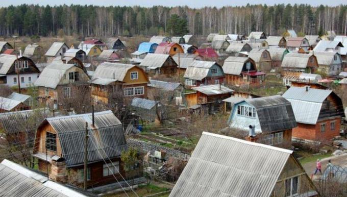 ठेठ कॉटेज 6 एकड़ जमीन। फोटो स्रोत: muravskaya.ru